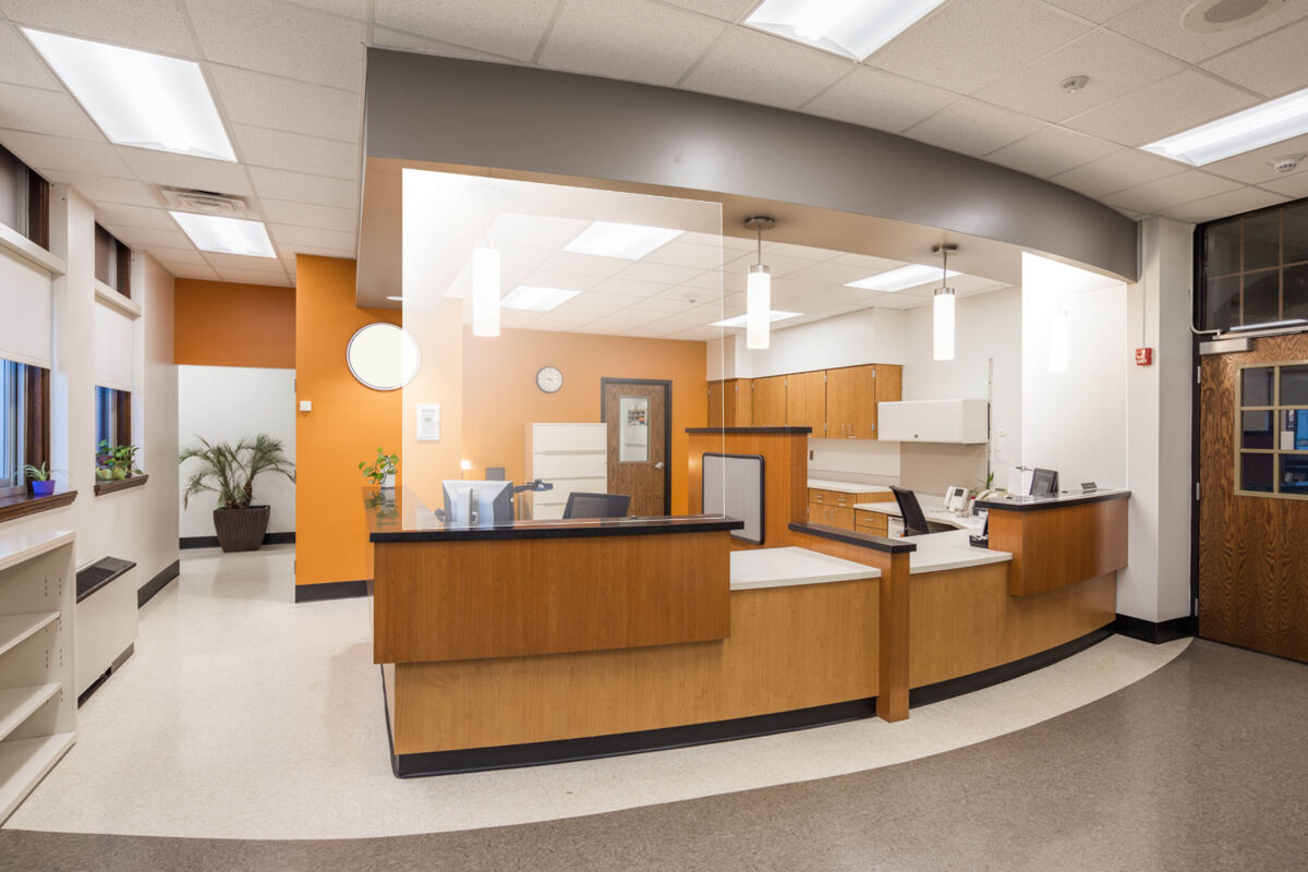 Caution When Installing Sneeze Guards, Gesundheit