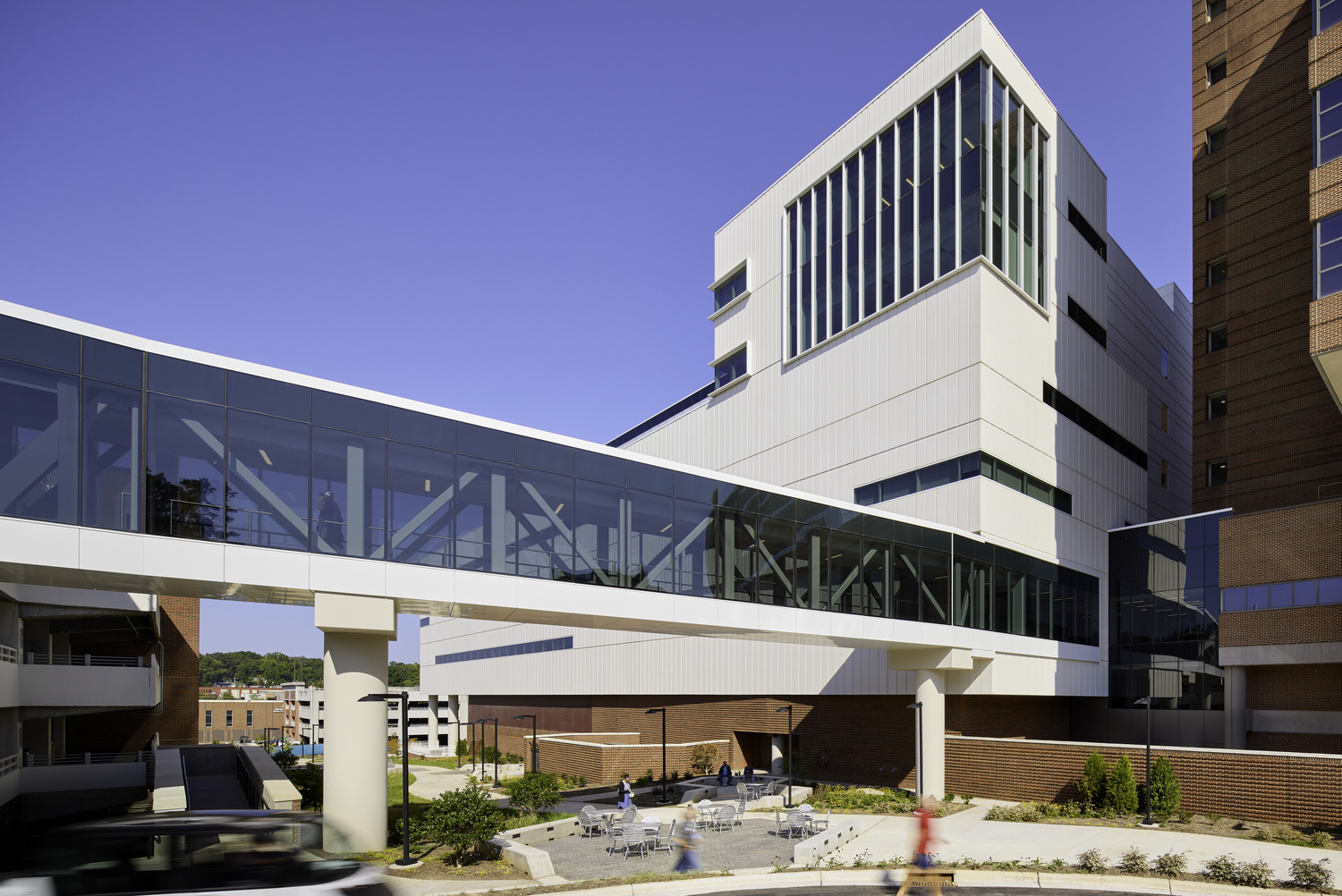 Exterior of the Atrium Health Wake Forest Baptist Medical Center Care Tower Walkway